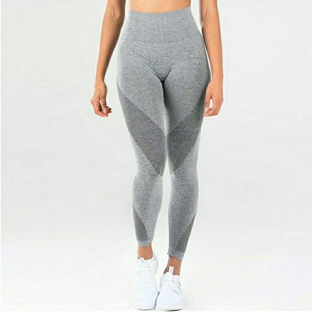 NEW - STRETCH GRAY MESH PANEL YOGA/WRKOUT LEGGINGS - Picture 3 of 7